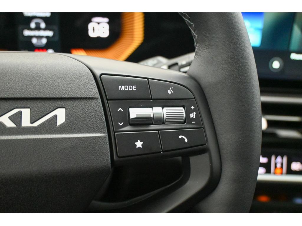 2026 Kia Sportage EX - Photo 23