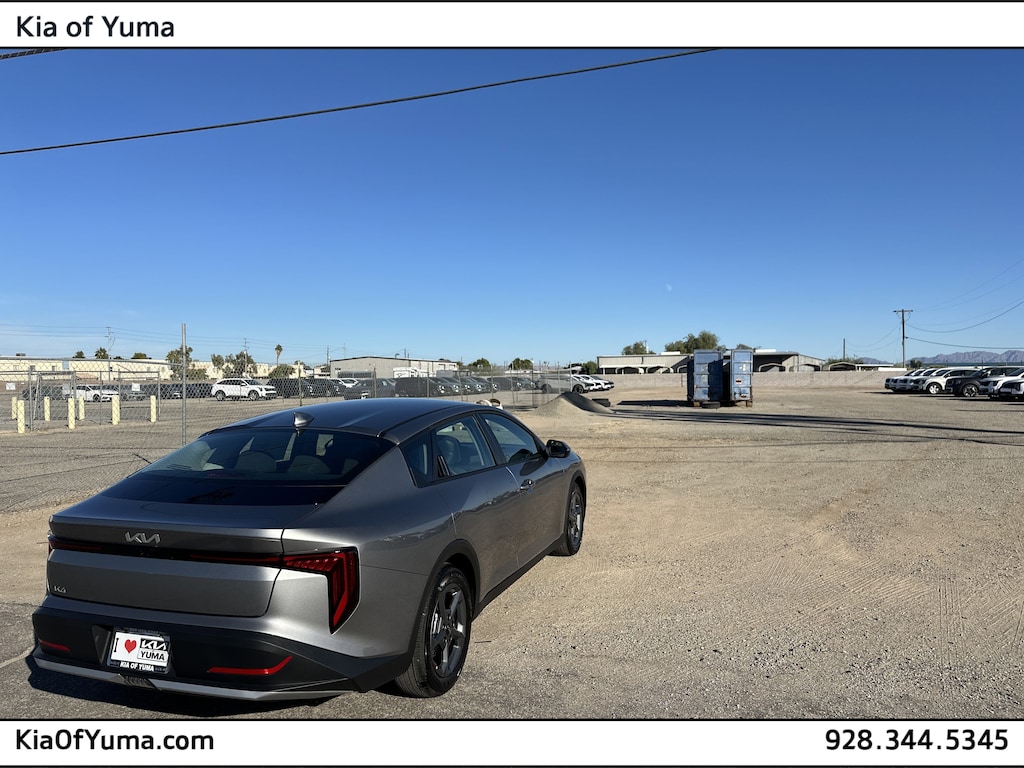 New 2025 Kia K4 LXS Sedan