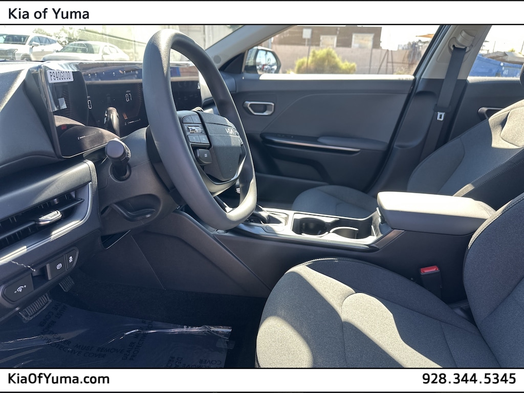 New 2025 Kia K4 LXS Sedan