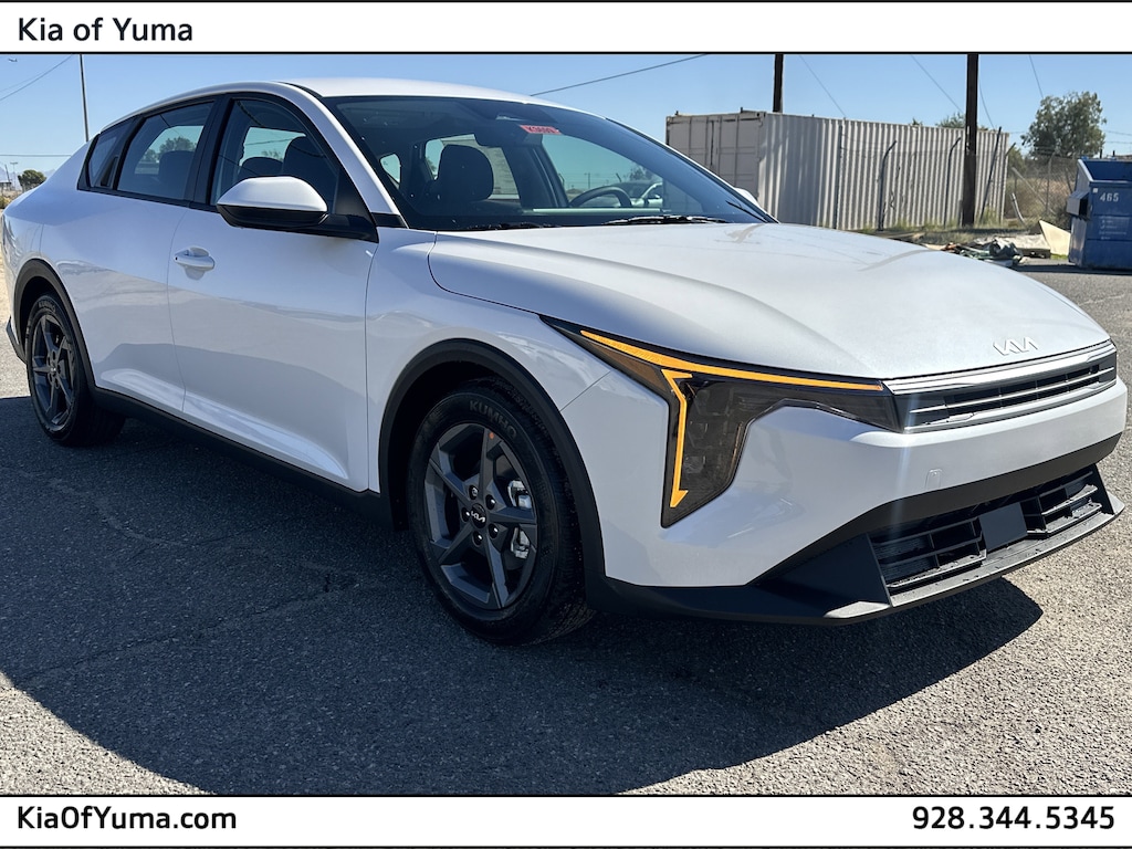 New 2025 Kia K4 LXS Sedan