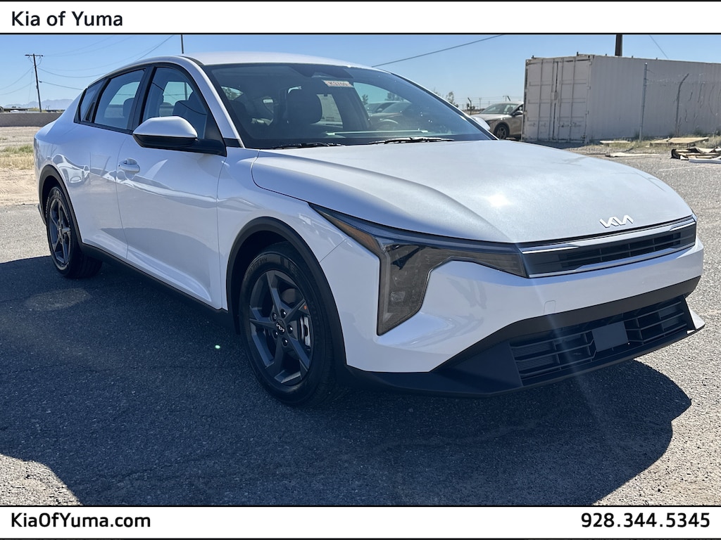 New 2025 Kia K4 LXS Sedan