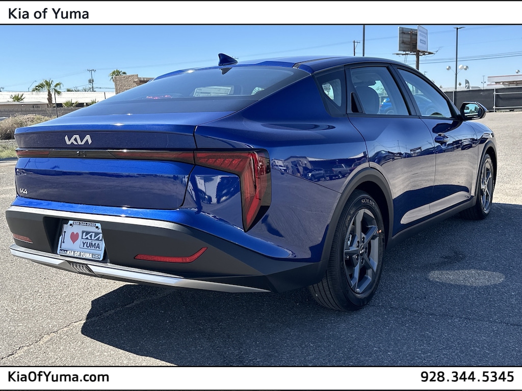 New 2025 Kia K4 LXS Sedan