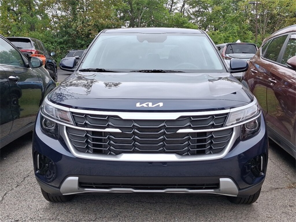 New 2026 Kia Seltos LX SUV