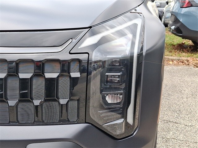 2026 Kia Sportage X-Line photo 4