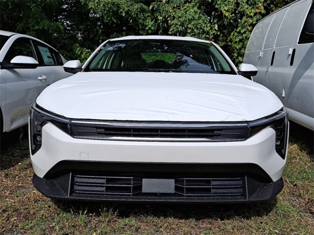 New 2025 Kia K4 LXS Sedan