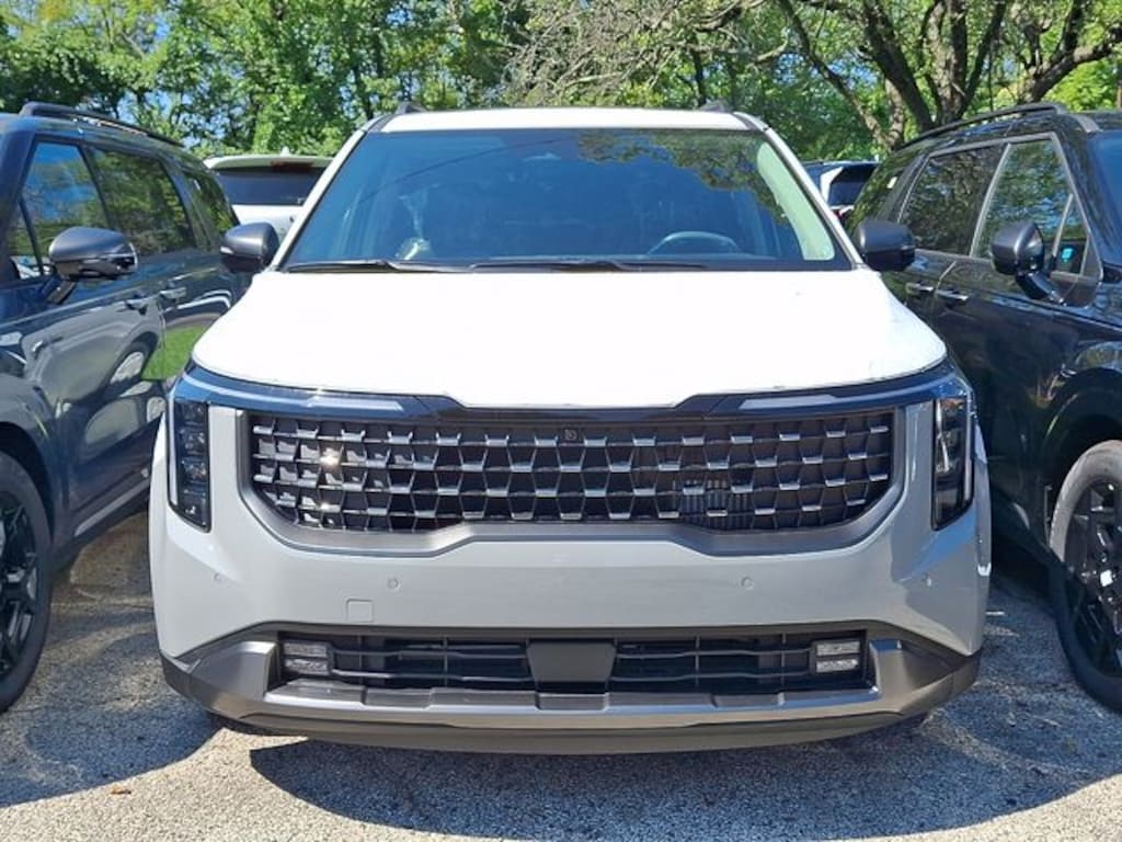 New 2027 Kia Carnival Hybrid SX Van Passenger Van