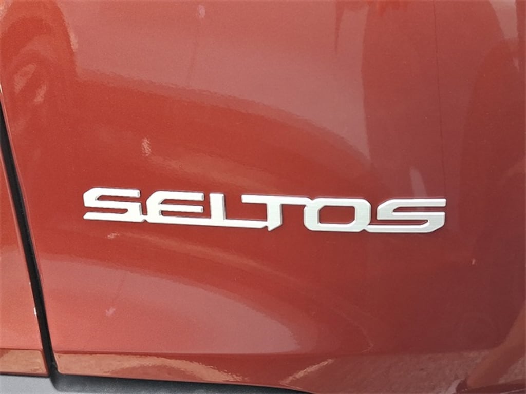 New 2026 Kia Seltos S SUV