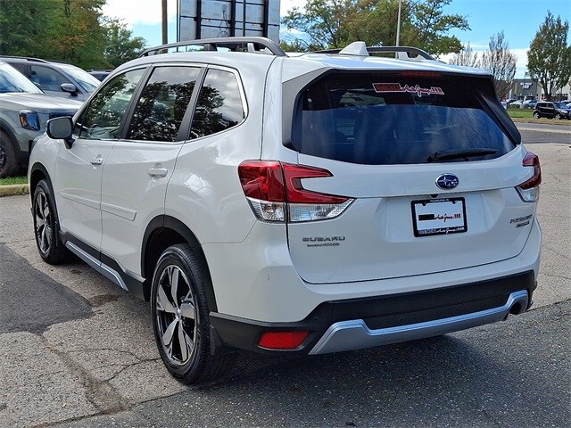 2021 Subaru Forester Touring photo 3