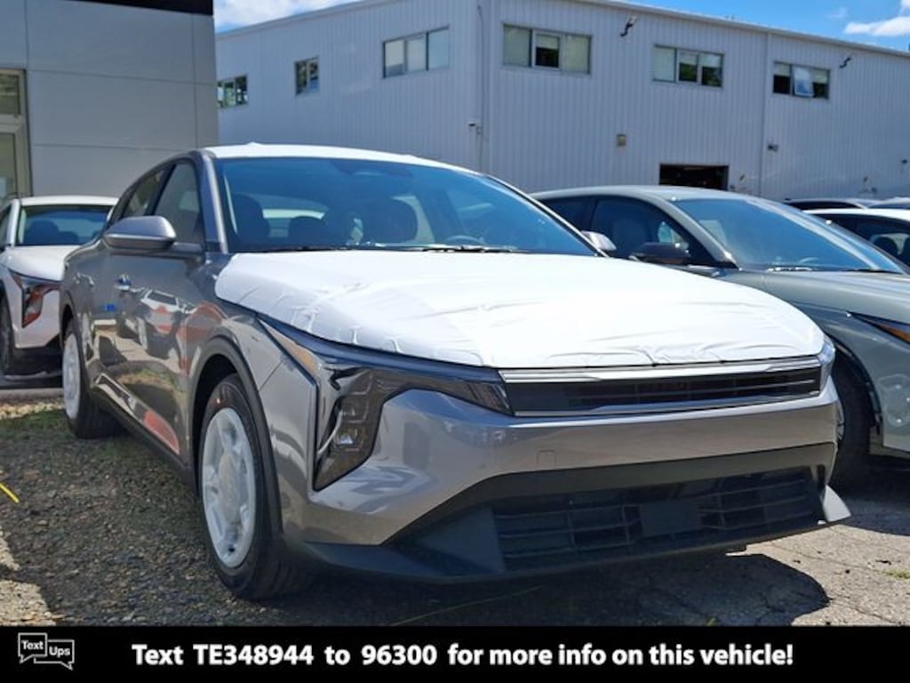 New 2026 Kia K4 LXS Sedan
