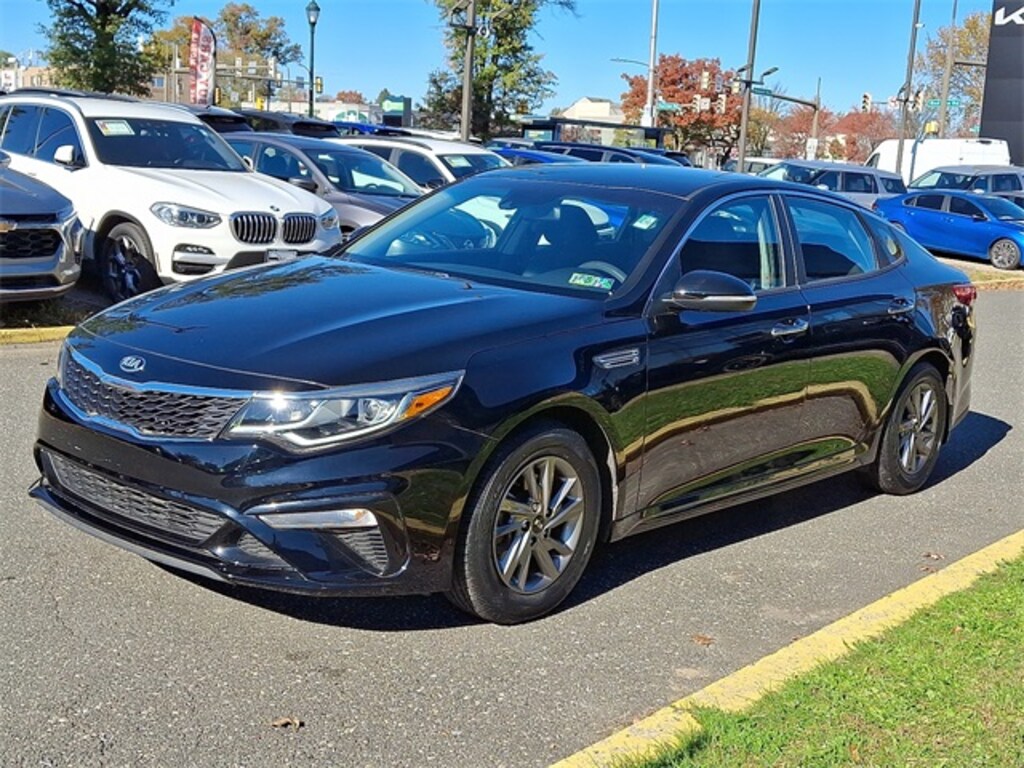 Used 2019 Kia Optima LX Sedan