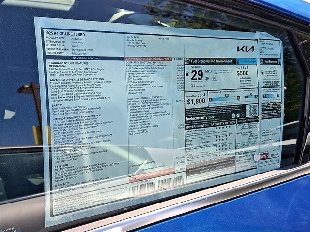 2025 Kia K4 GT-Line Turbo photo 4