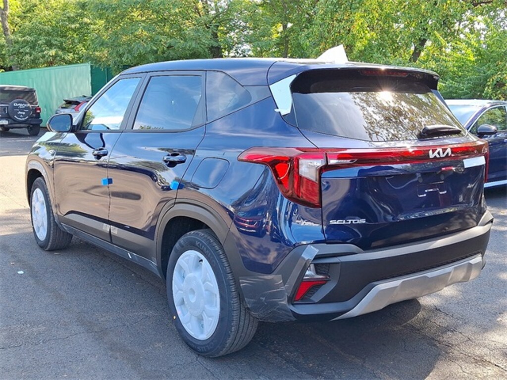 New 2026 Kia Seltos LX SUV