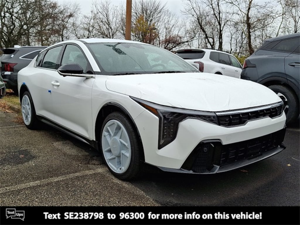 New 2025 Kia K4 GT-Line Turbo Sedan