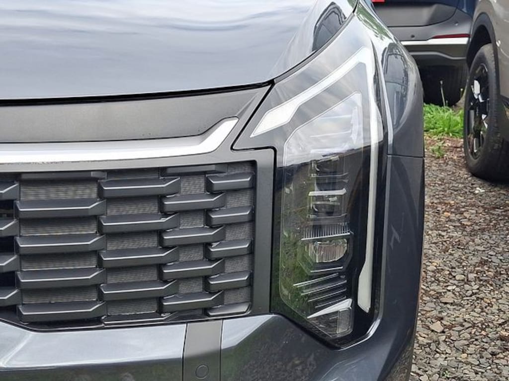New 2027 Kia Sportage Hybrid LX SUV