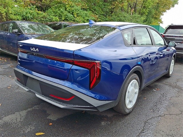 2025 Kia K4 LXS photo 4