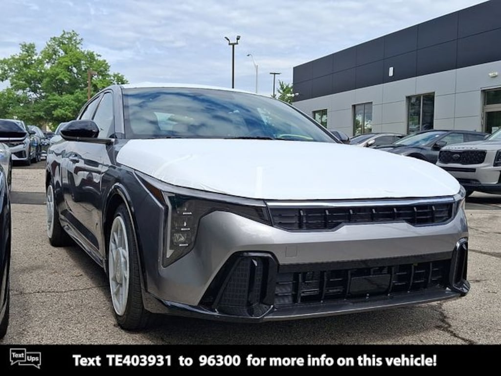 New 2026 Kia K4 GT-Line Sedan