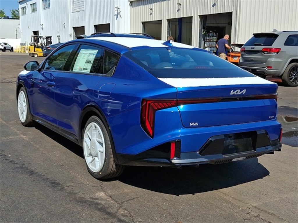 New 2025 Kia K4 GT-Line Turbo Sedan