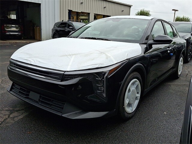 2025 Kia K4 LXS photo 2
