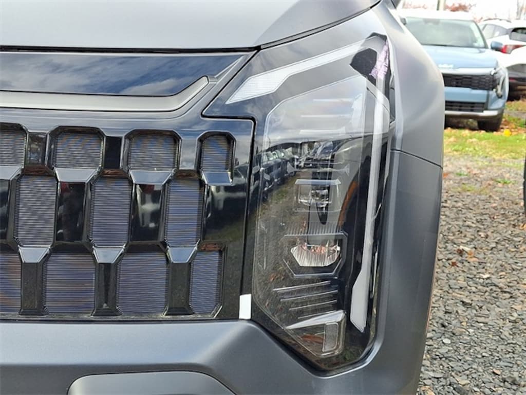 New 2026 Kia Sportage Plug-In Hybrid X-Line SUV