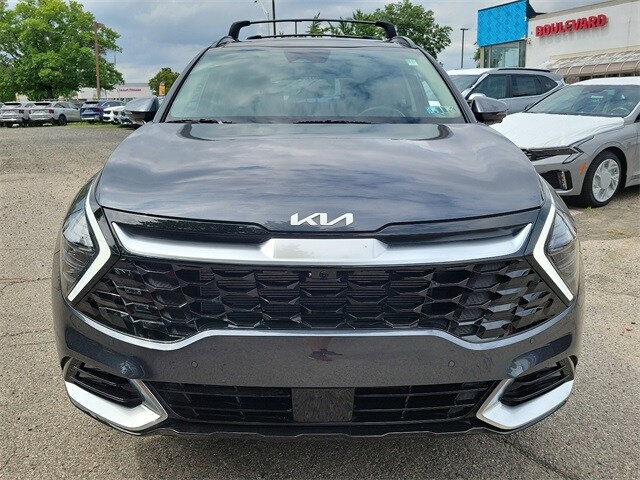 2024 Kia Sportage photo 2