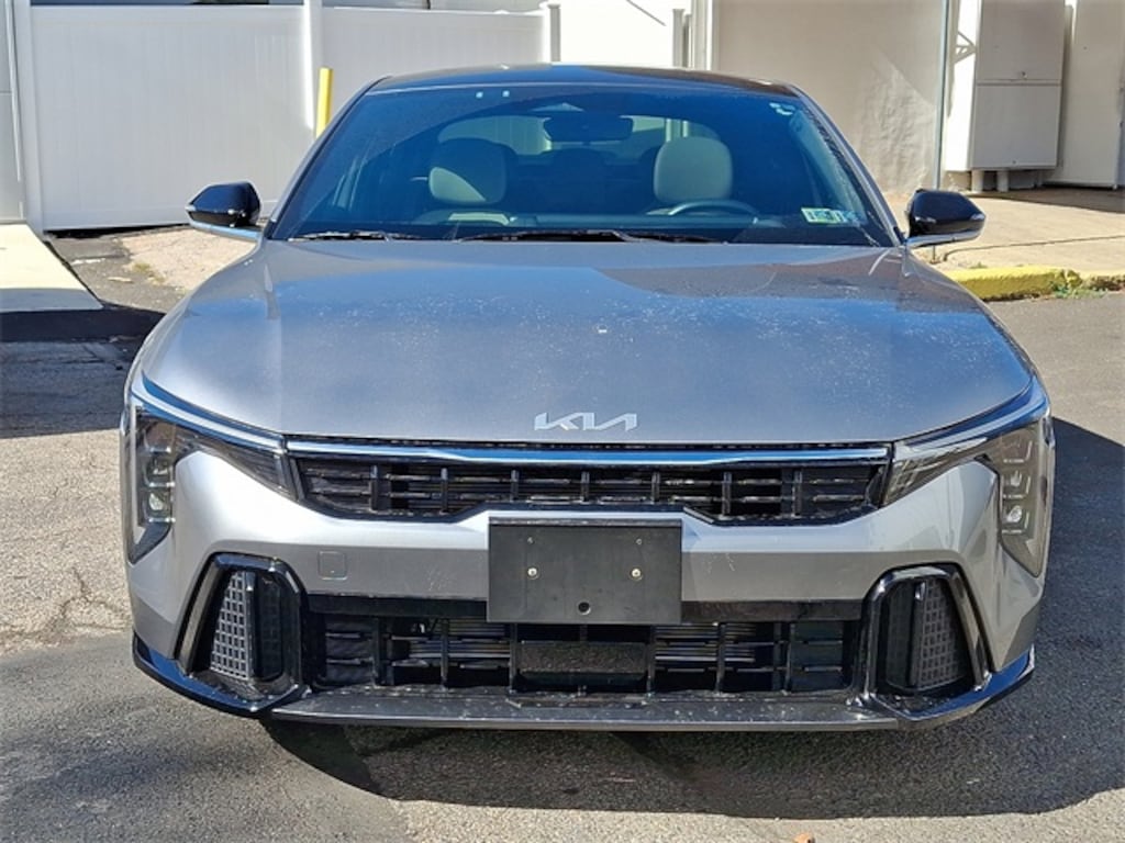 Certified 2025 Kia K4 GT-Line Sedan