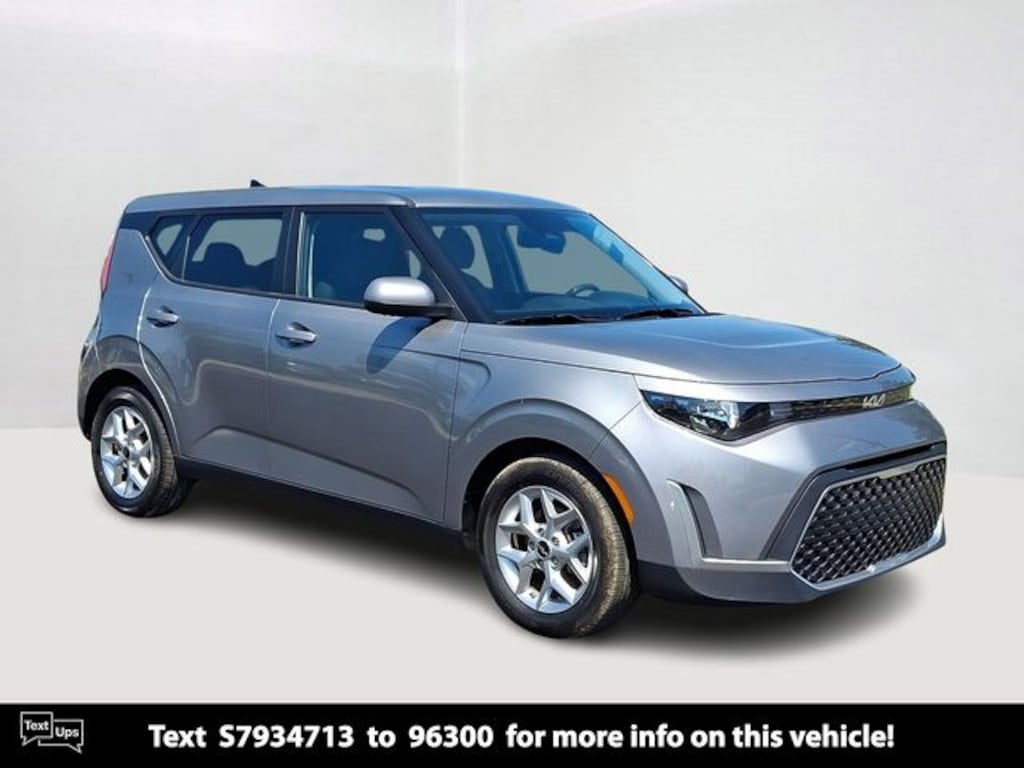 Certified 2025 Kia Soul LX Hatchback