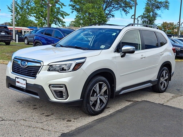 2021 Subaru Forester Touring photo 2