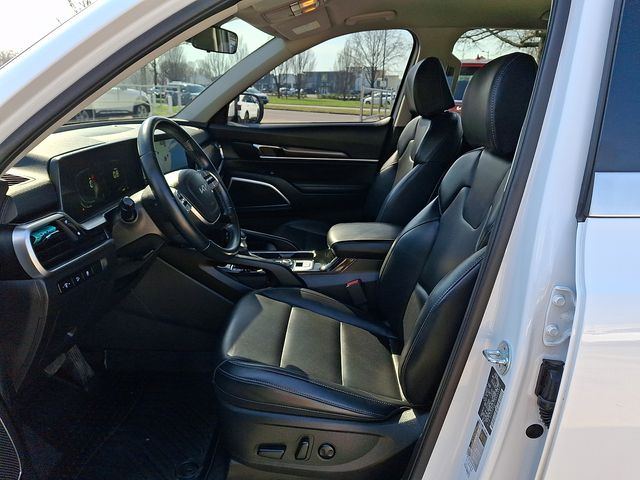 2024 Kia Telluride S - Photo 14