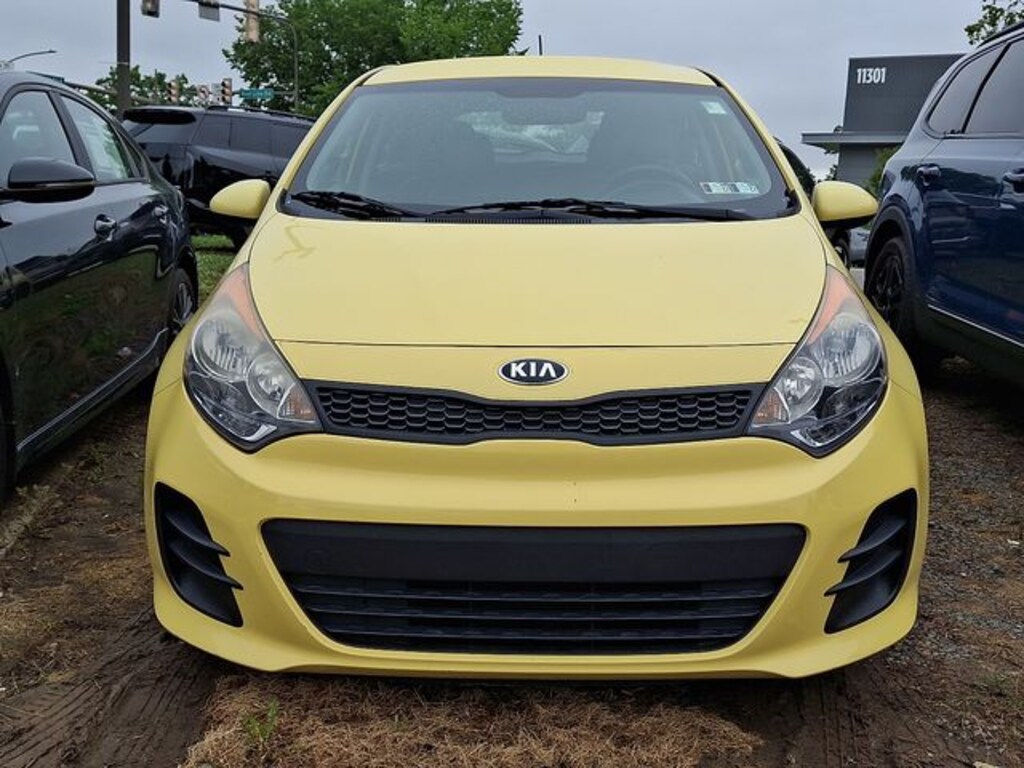 Used 2016 Kia Rio 5-Door LX FWD Hatchback