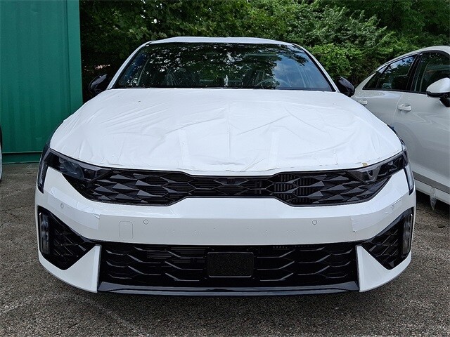 2026 Kia K5 GT photo 2