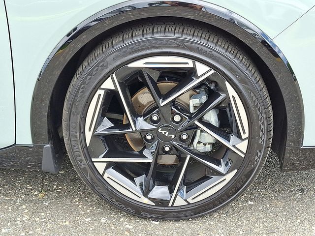 2025 Kia K4 GT-Line - Photo 8