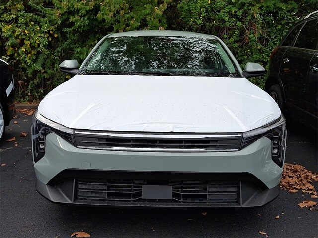 2025 Kia K4 LXS photo 2