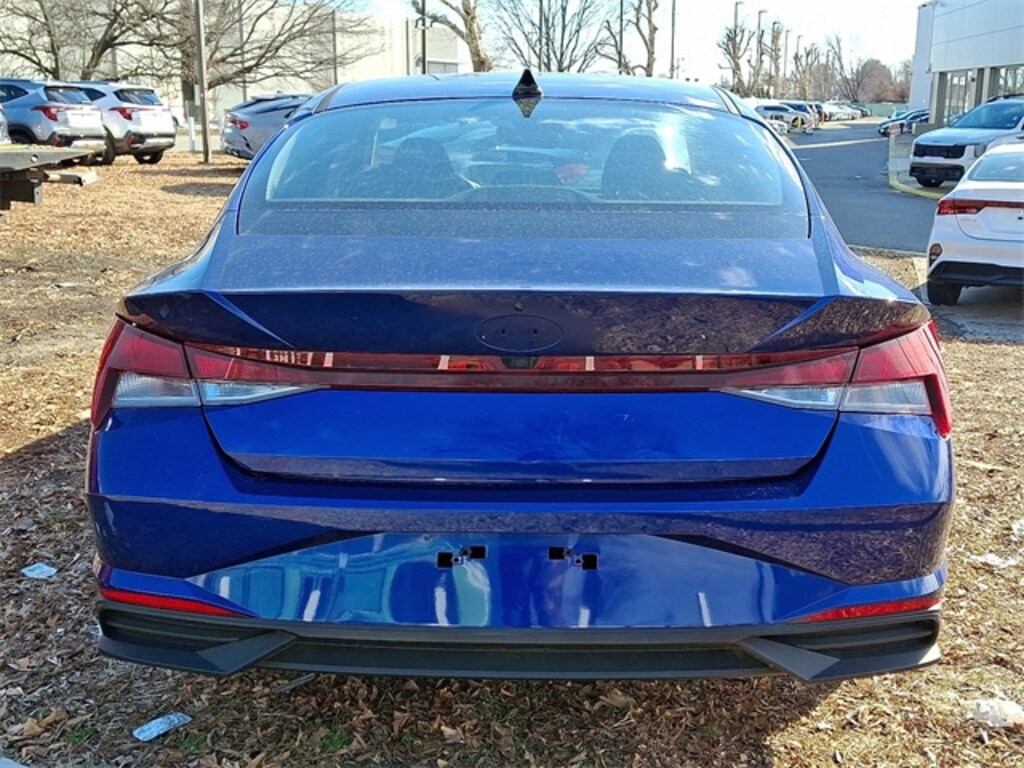 Used 2023 Hyundai Elantra SEL Sedan