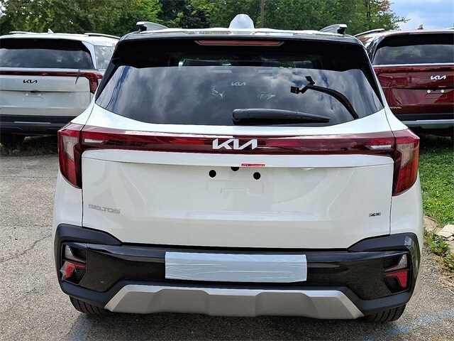 2026 Kia Seltos S photo 2