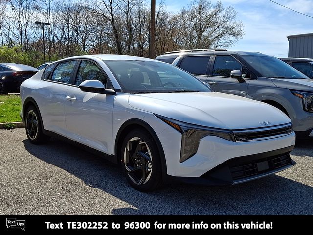 2026 Kia K4 EX