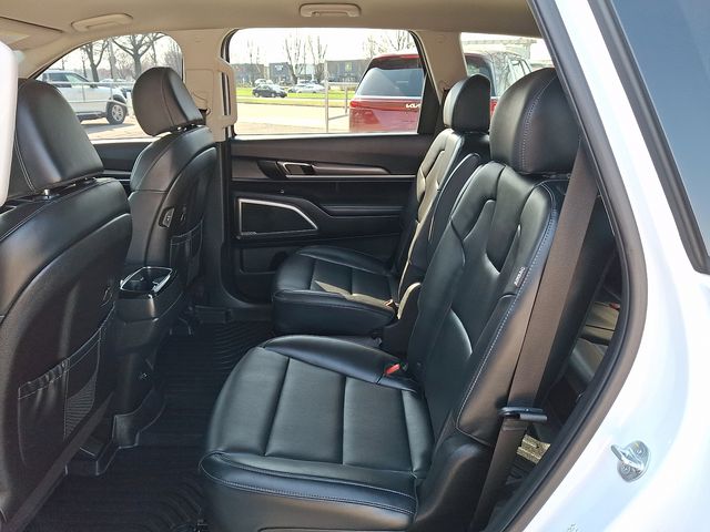 2024 Kia Telluride S - Photo 11