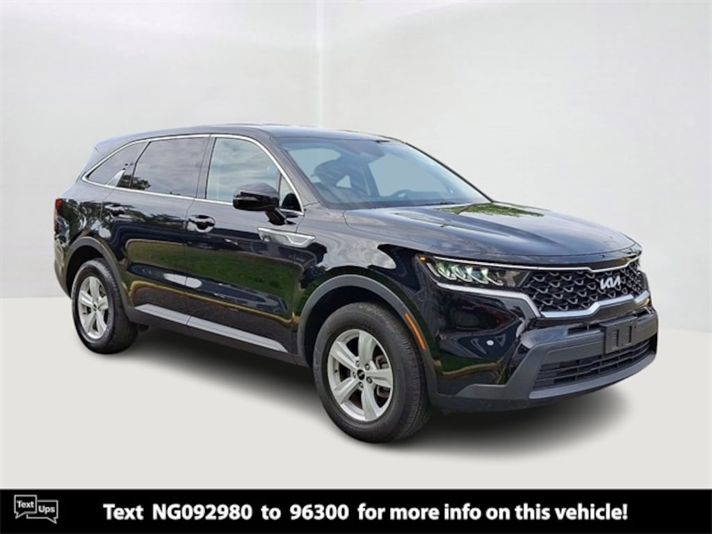 Certified 2022 Kia Sorento LX SUV