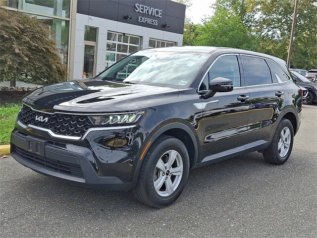 2022 Kia Sorento LX photo 3