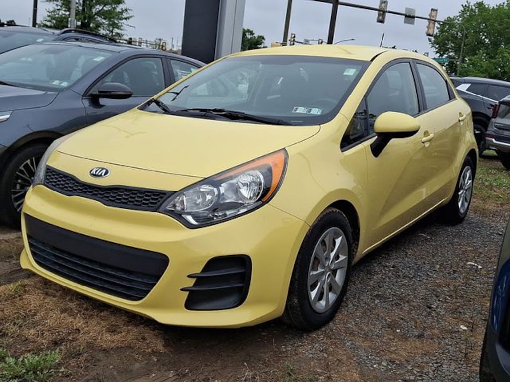 Used 2016 Kia Rio 5-Door LX FWD Hatchback