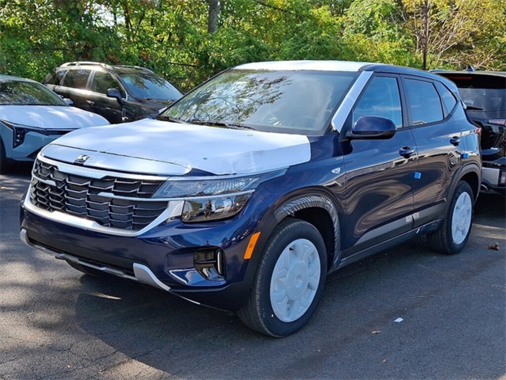 New 2026 Kia Seltos LX SUV