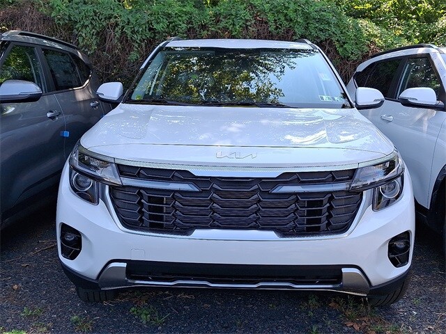 2026 Kia Seltos S photo 2