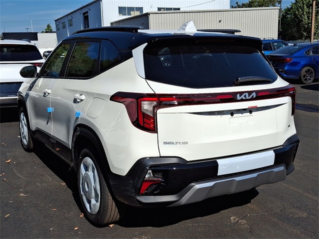New 2026 Kia Seltos S SUV