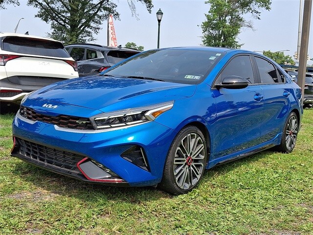 2022 Kia Forte GT photo 3
