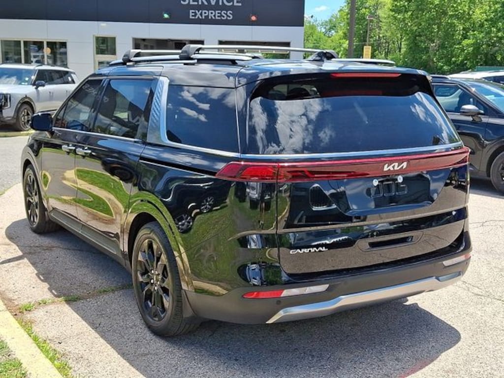 Certified 2024 Kia Carnival SX Prestige MPV