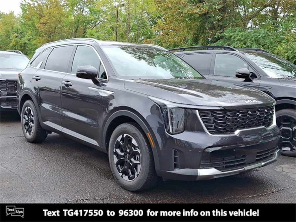 New 2026 Kia Sorento S SUV