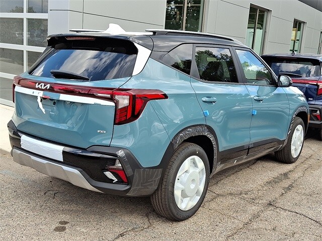 2026 Kia Seltos S photo 2