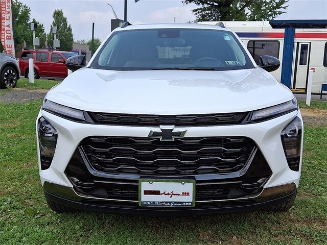 2024 Chevrolet Trax ACTIV photo 2