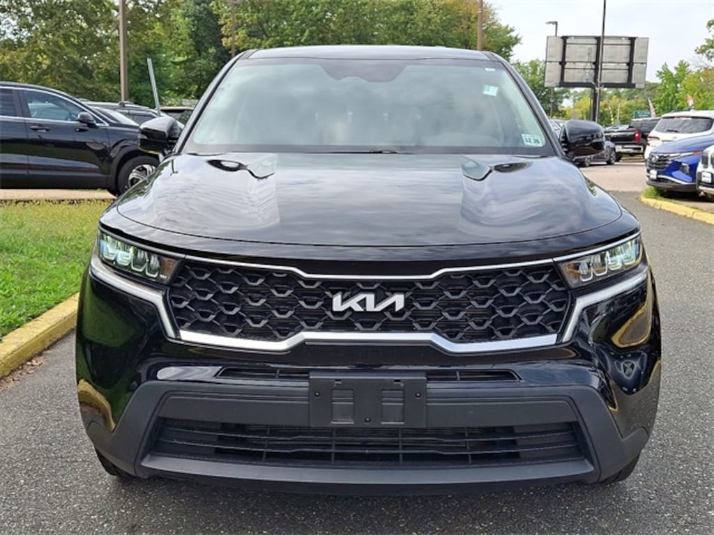 Certified 2022 Kia Sorento LX SUV