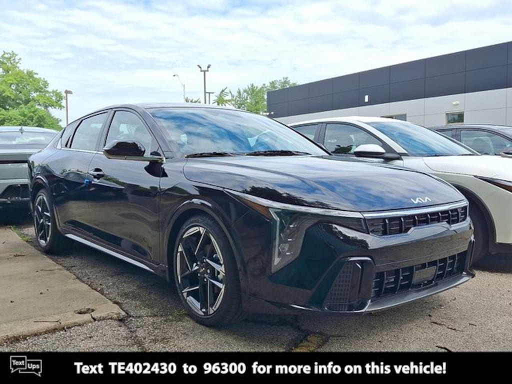 New 2026 Kia K4 GT-Line Sedan