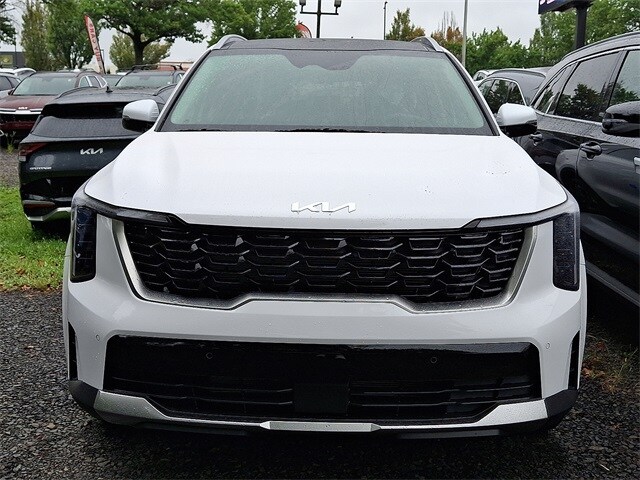2026 Kia Sorento S photo 2